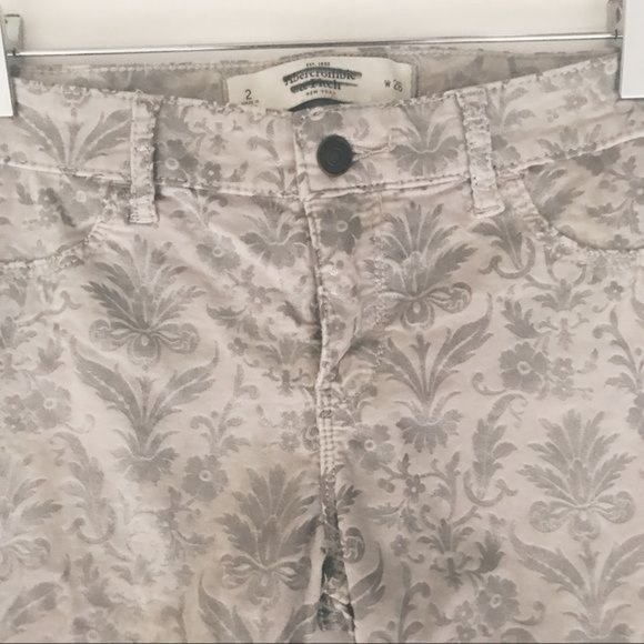 Abercrombie & Fitch Floral Metallic Baroque Skinny Jeans Pants Size 2 - Picture 5 of 8